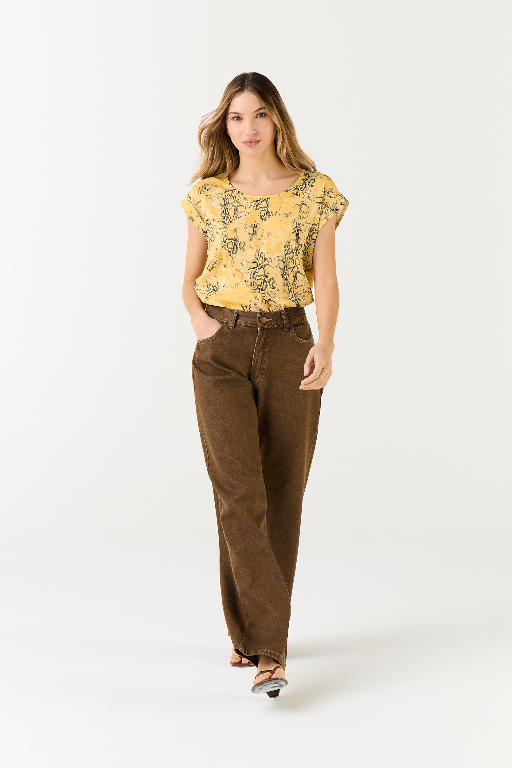 BLUSA ANIME AMARILLO